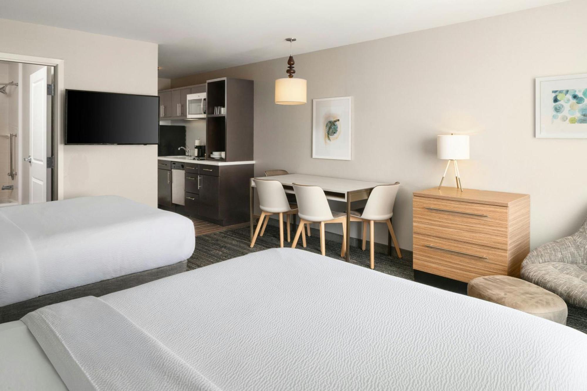 Queen Studio with Two Queen Beds